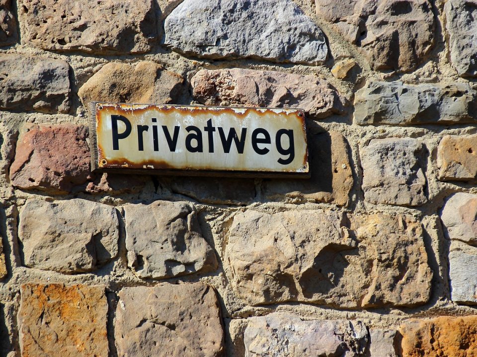 Schild Privatweg